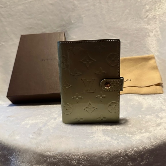 NWOT Authentic Louis Vuitton Monogram Vernis Patent Leather Agenda Era 2002 - Picture 4 of 14